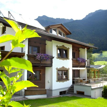 Pension Tina Нойштифт-им-Штубайталь Экстерьер фото