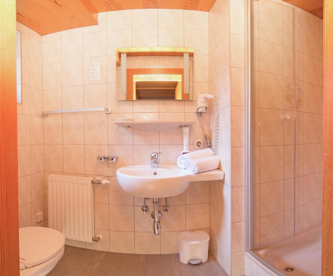 Pension Tina Нойштифт-им-Штубайталь Экстерьер фото